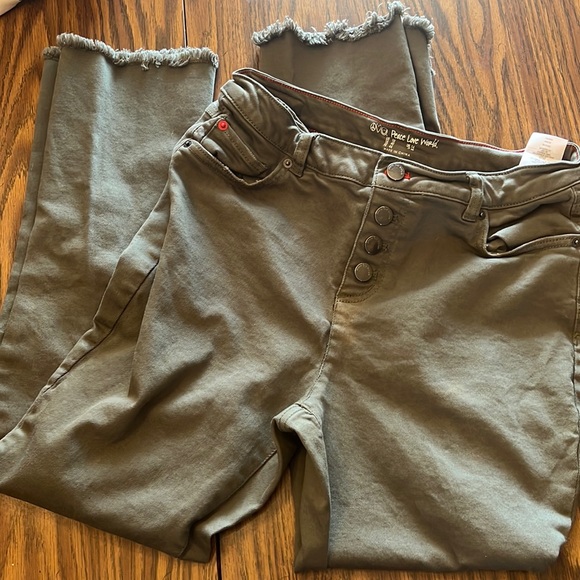 Button fly green pants from peace love world - Picture 1 of 5